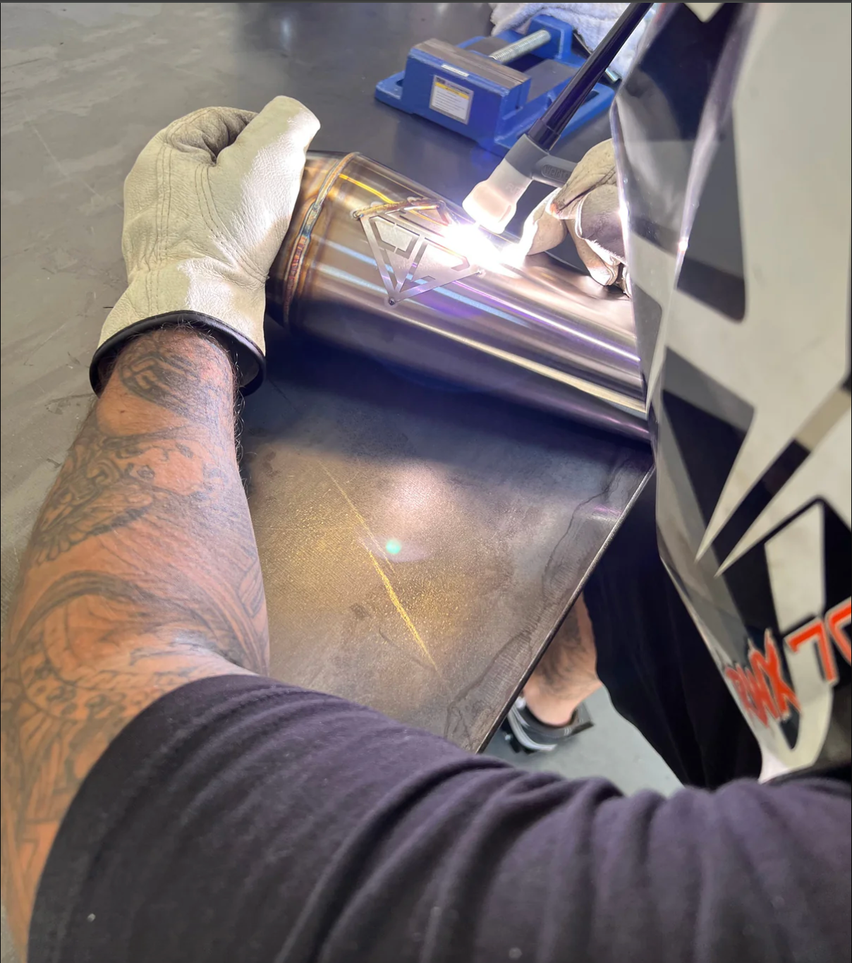 2018-PRESENT M8 SOFTAIL - CUTBACK