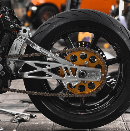 Billet V1 Swingarm Softail