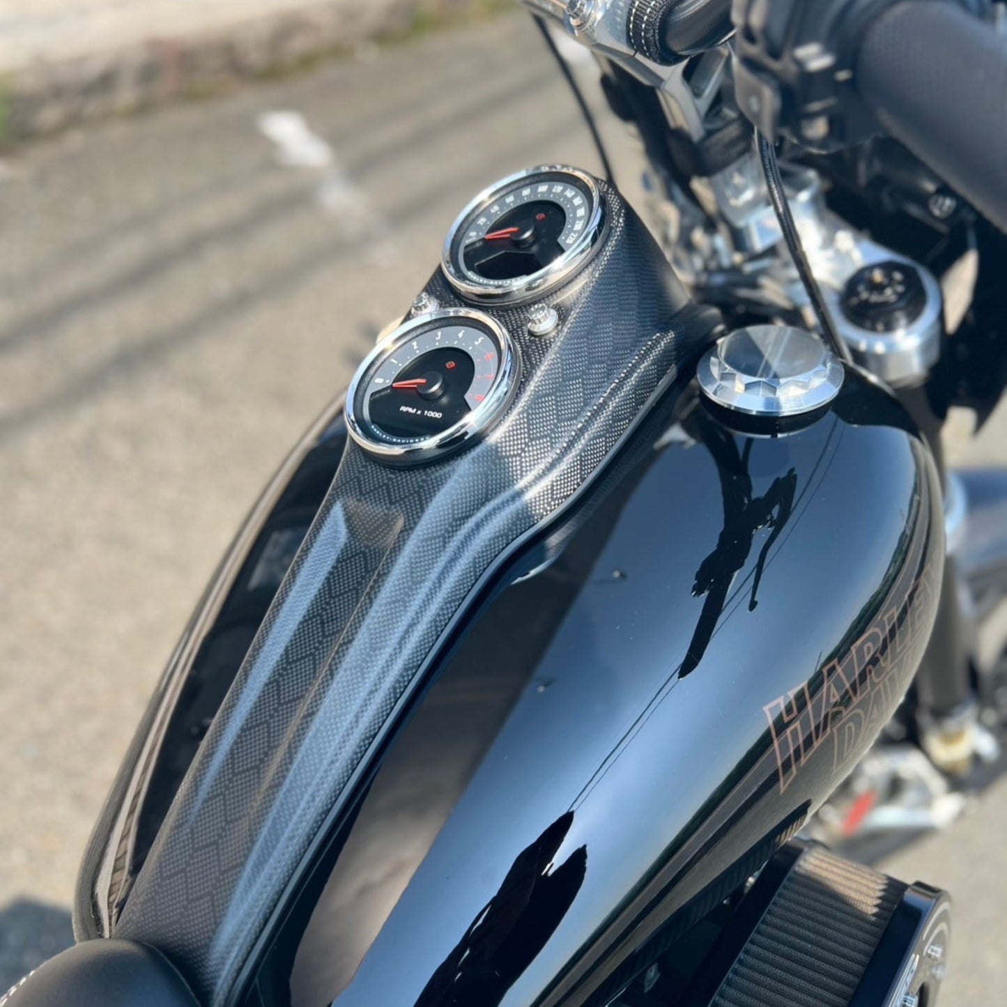 Softail carbon dash cover