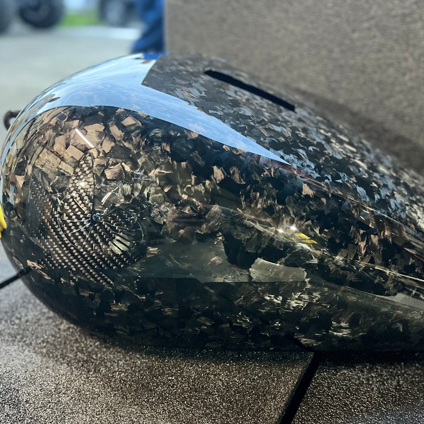 Softail Carbon tank skin
