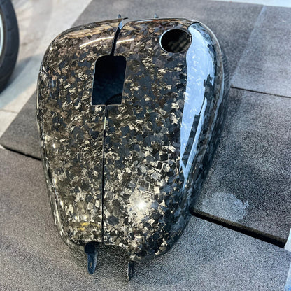 Softail Carbon tank skin