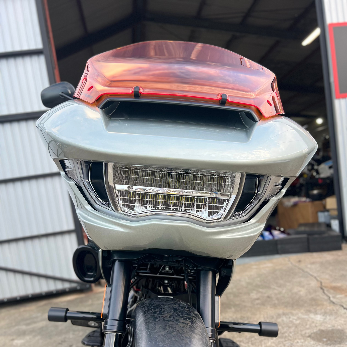 Road Glide windshield