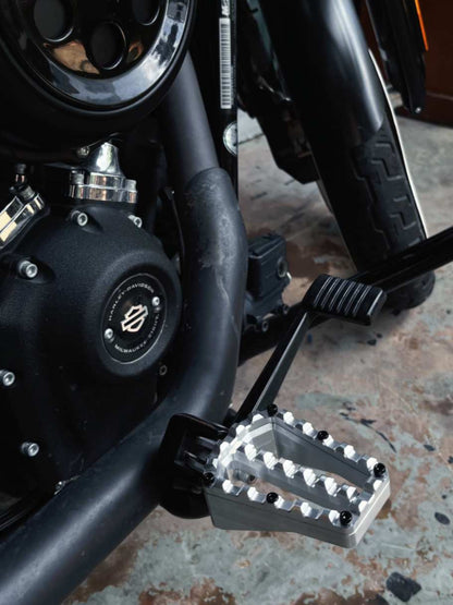 Drachenzahne series footpegs
