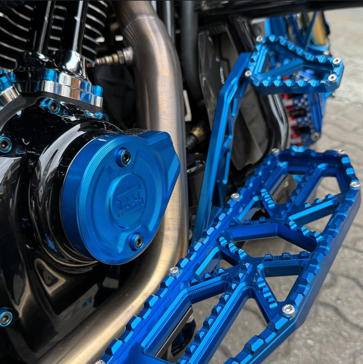 Touring rear brake arm