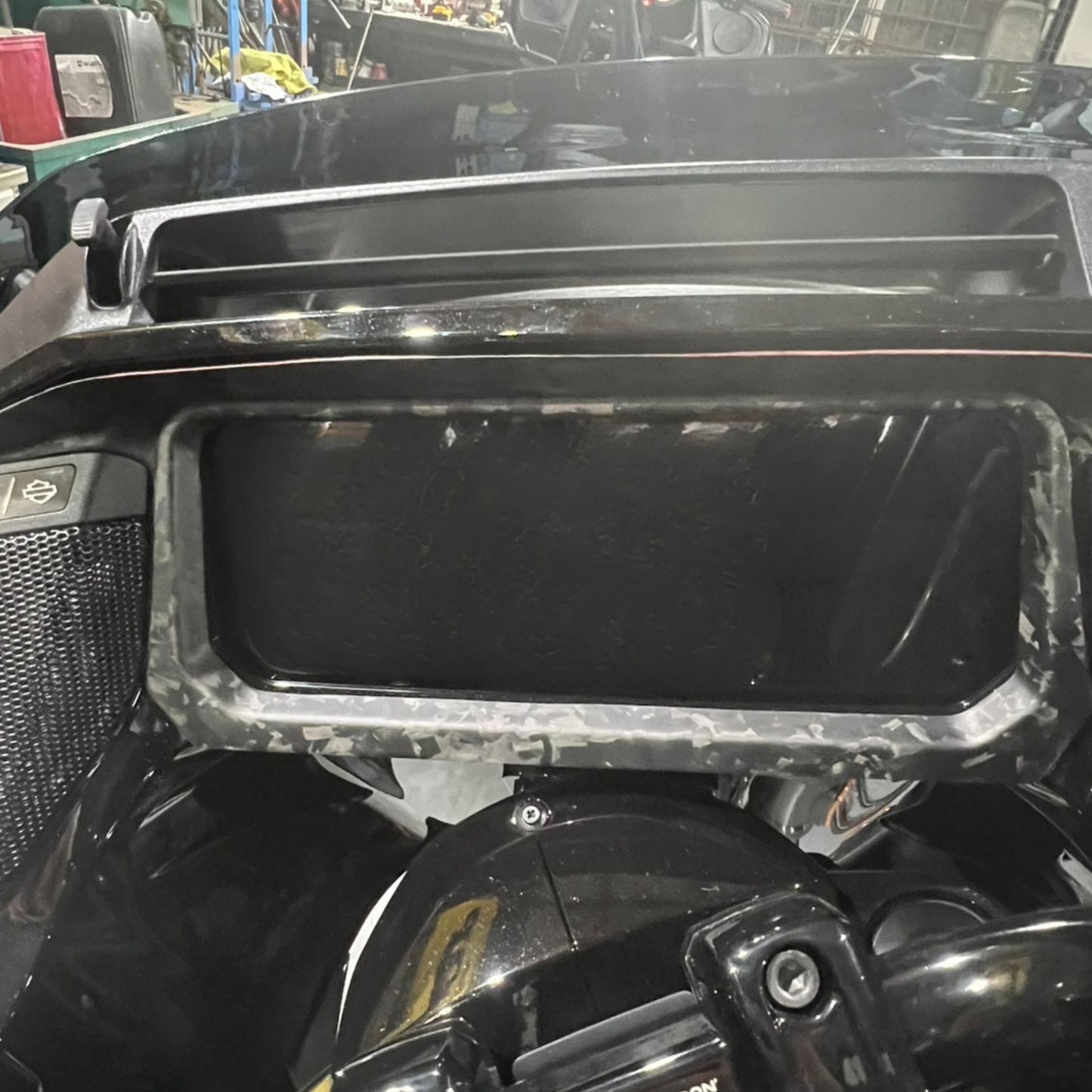 Carbon Display Cover & Pocket covers SET for inner fairing  Road Glide 2024 Up